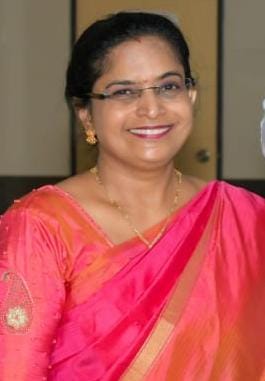 Dr Sangeeta Dake - Gyneacologist
